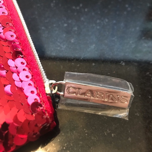 Sequin zipper LOVE pouch w/ Clarins Travel sz - Picture 3 of 6